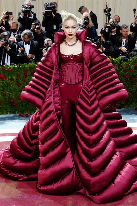 VERSACE AU MET GALA 2022